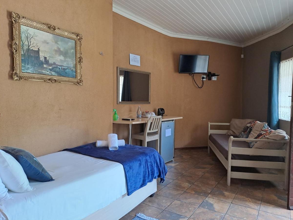 Amigos Bed & Breakfast - No Loadshedding Mbombela Exterior foto