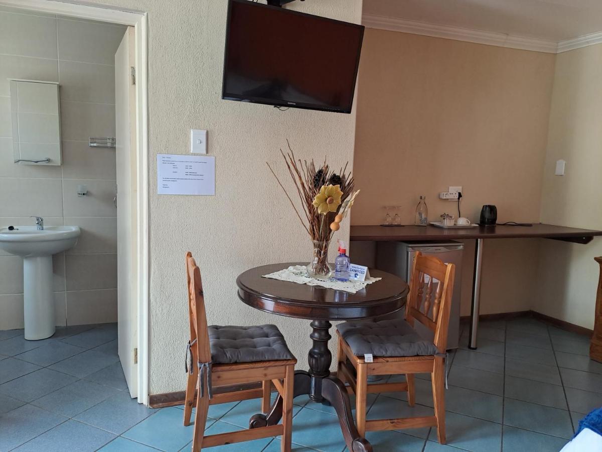 Amigos Bed & Breakfast - No Loadshedding Mbombela Exterior foto